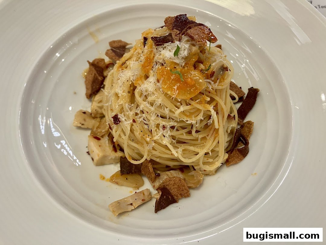 Savor Poulet's Exquisite Pasta Creation!