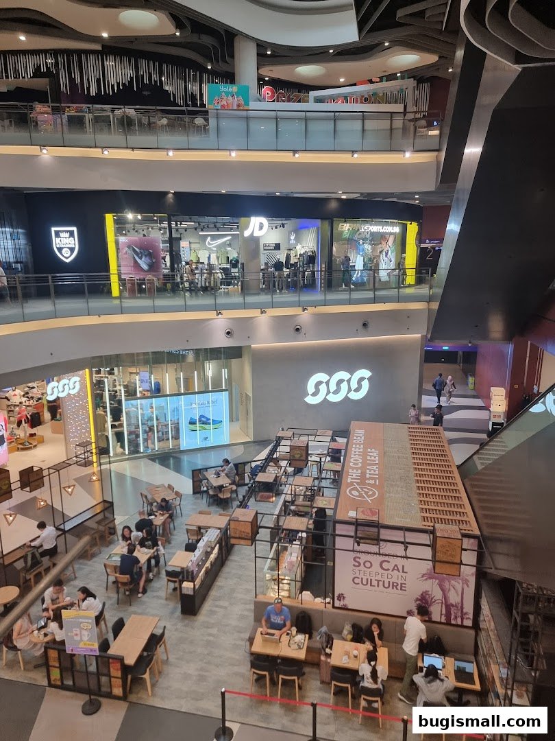 JD Sports & The Coffee Bean & Tea Leaf at the Mall