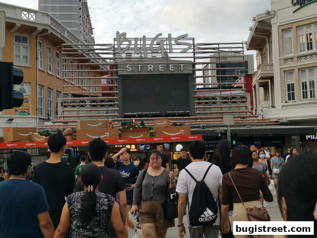Explore Bugis Street: Shopping, Deals & More!