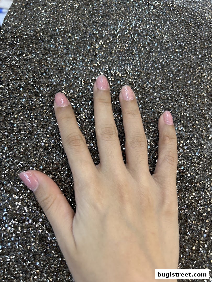 Elegant Pink Nails by Al Glamour House