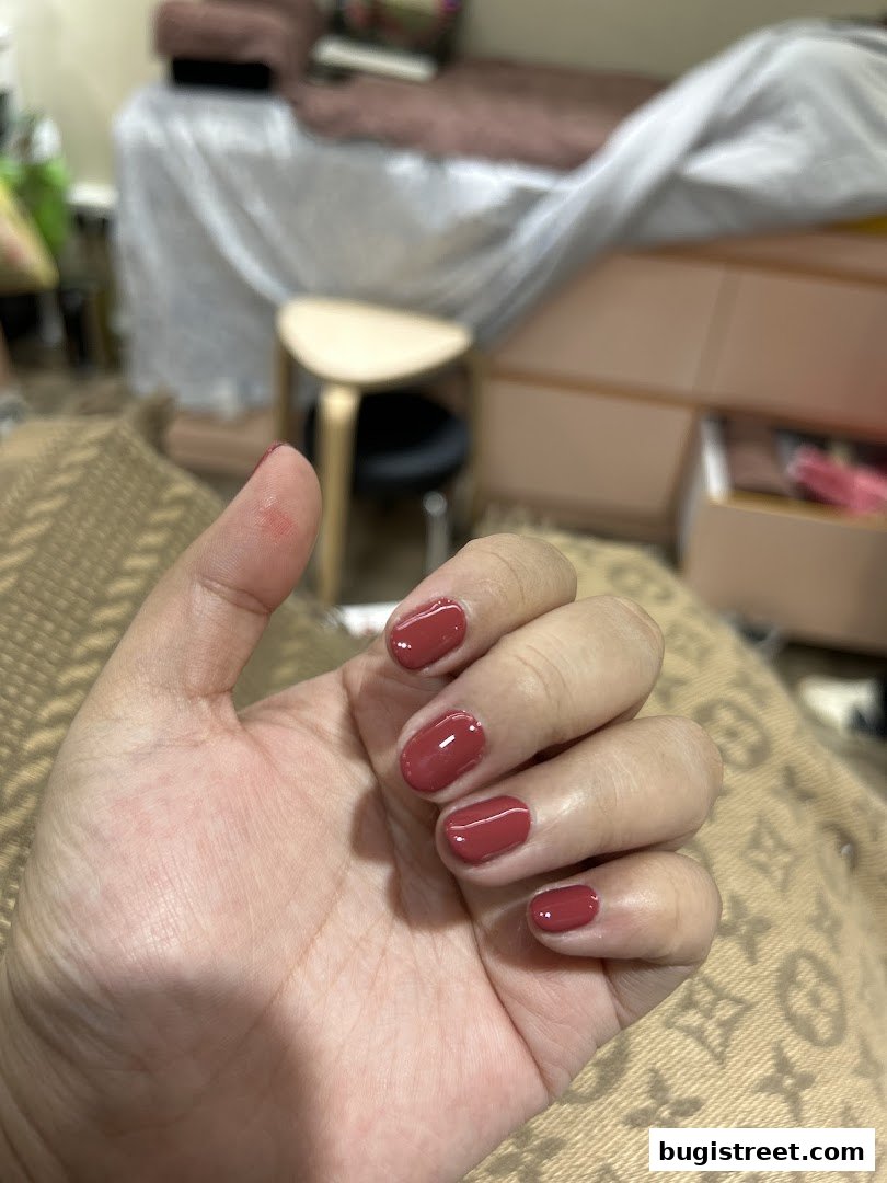 Get Gorgeous Nails at Sakura Nails!