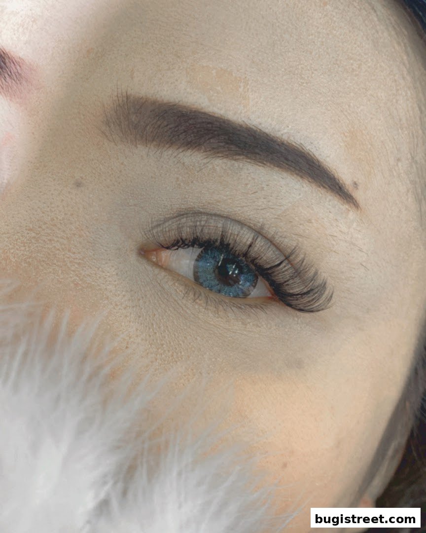 Sakura Nails: Stunning Lashes for Mesmerizing Eyes