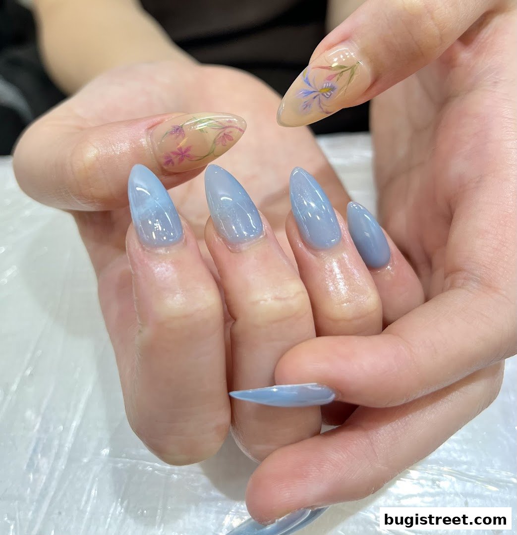 Elegant Nail Art at The Nail Journal