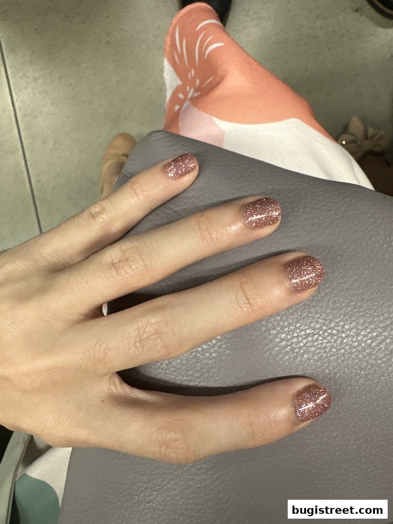 Sparkling Nails at Lily Nails Salon!