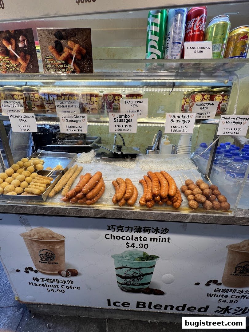 Farm Coffee: Delicious Sausages & Refreshing Ice Blended Drinks!