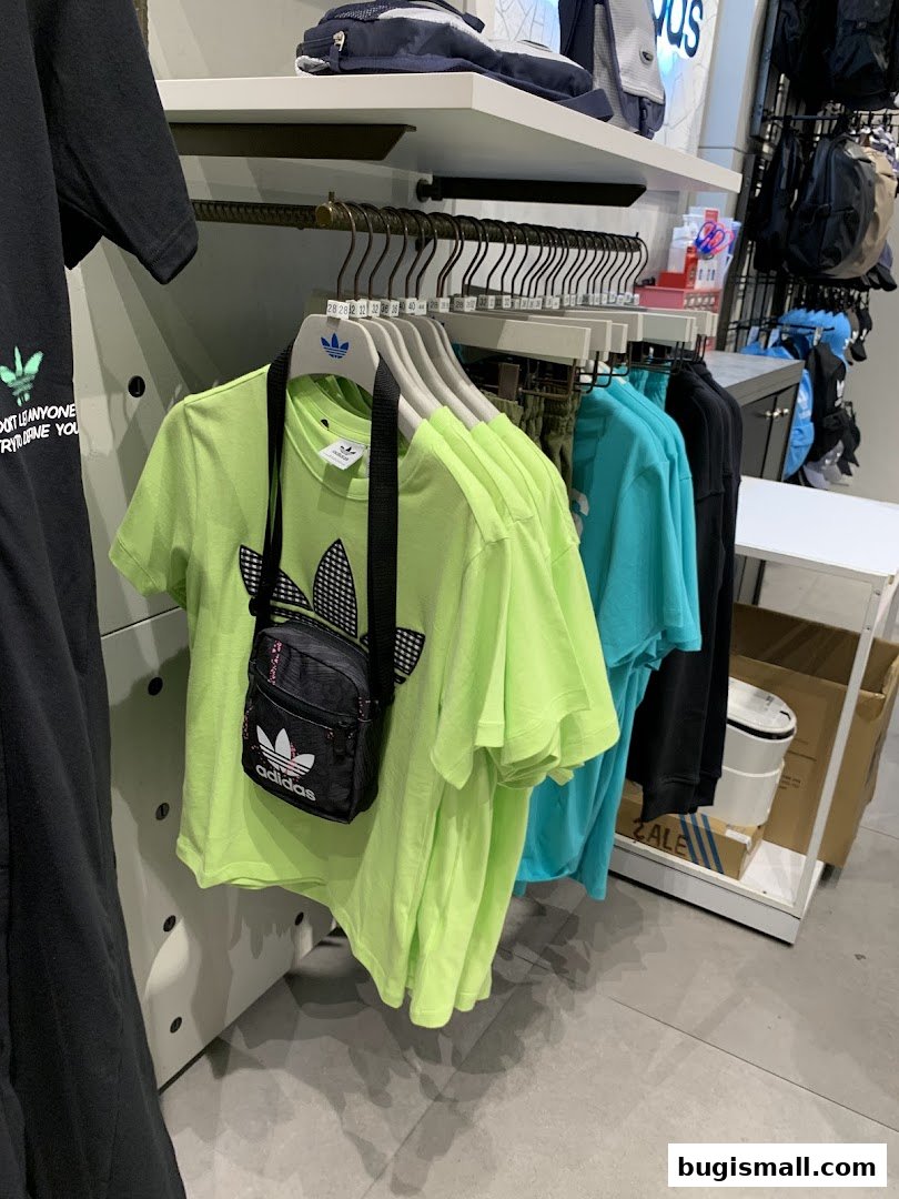 Fresh Adidas Styles: Tees & Bags