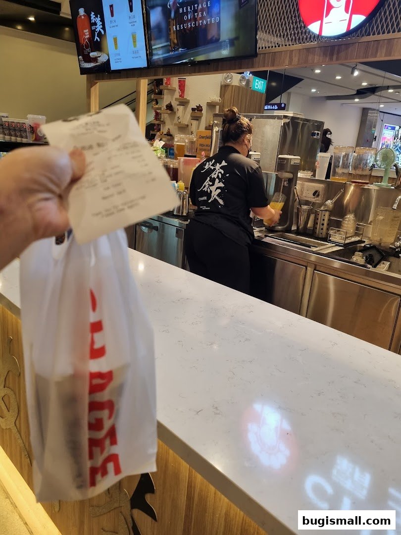Enjoy Freshly Brewed Teas at Amps Tea Bugis!