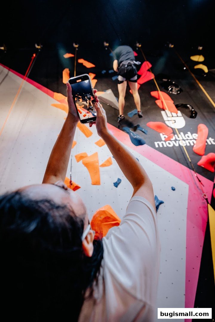 Boulder Movement: Climb, Film, Share Your Adventure!