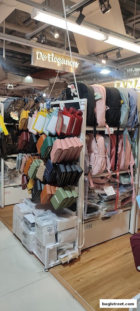 Boutique Accessories