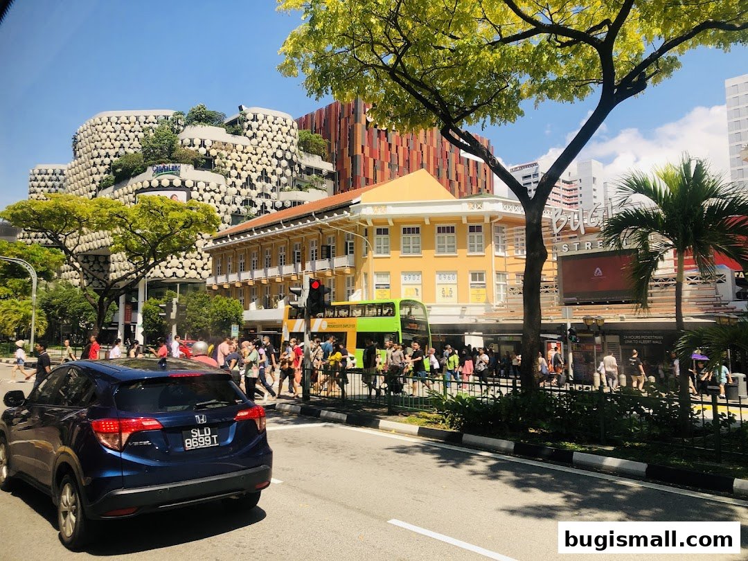 Explore Bugis Street: Vibrant Shopping and Unique Architecture