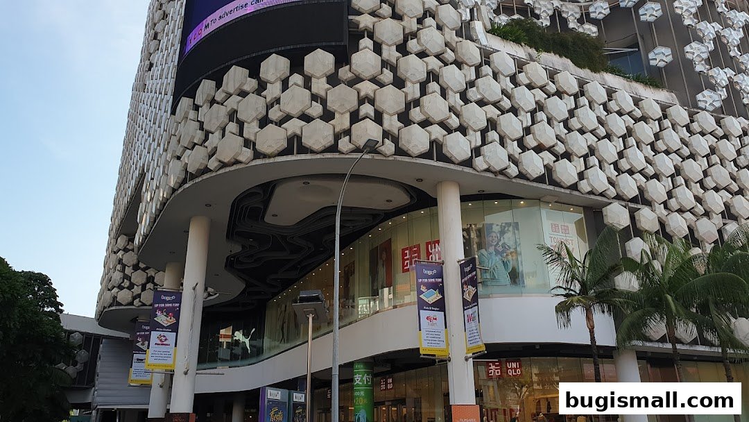 Discover Bugis: Modern Architecture & Retail Hub