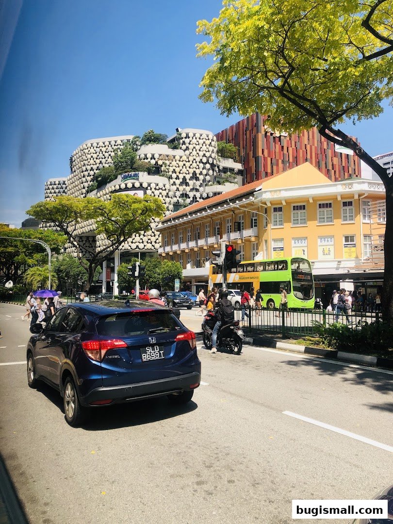 Discover Bugis: Unique Architecture & City Vibes