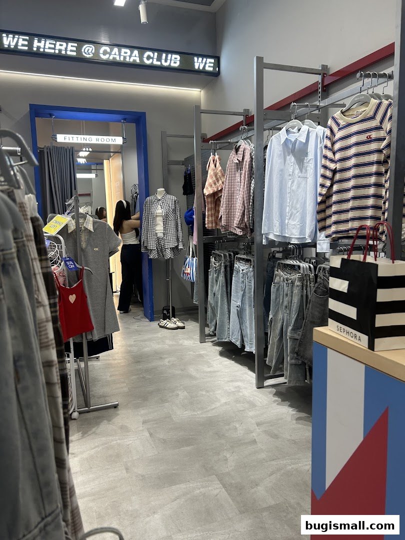 Cara Club: Trendy Fashion & Fitting Rooms