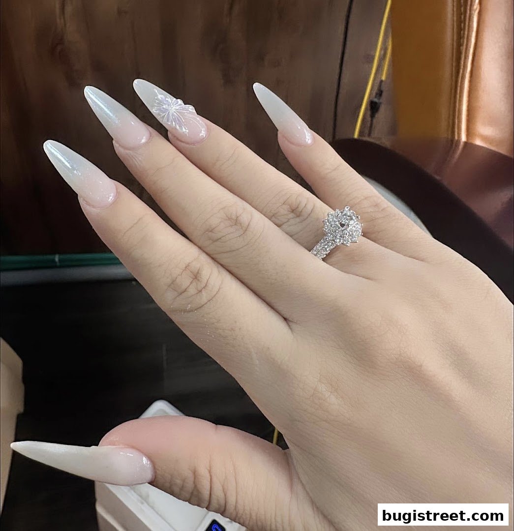 D JEWEL NAILS: Exquisite Nail Art & Bling