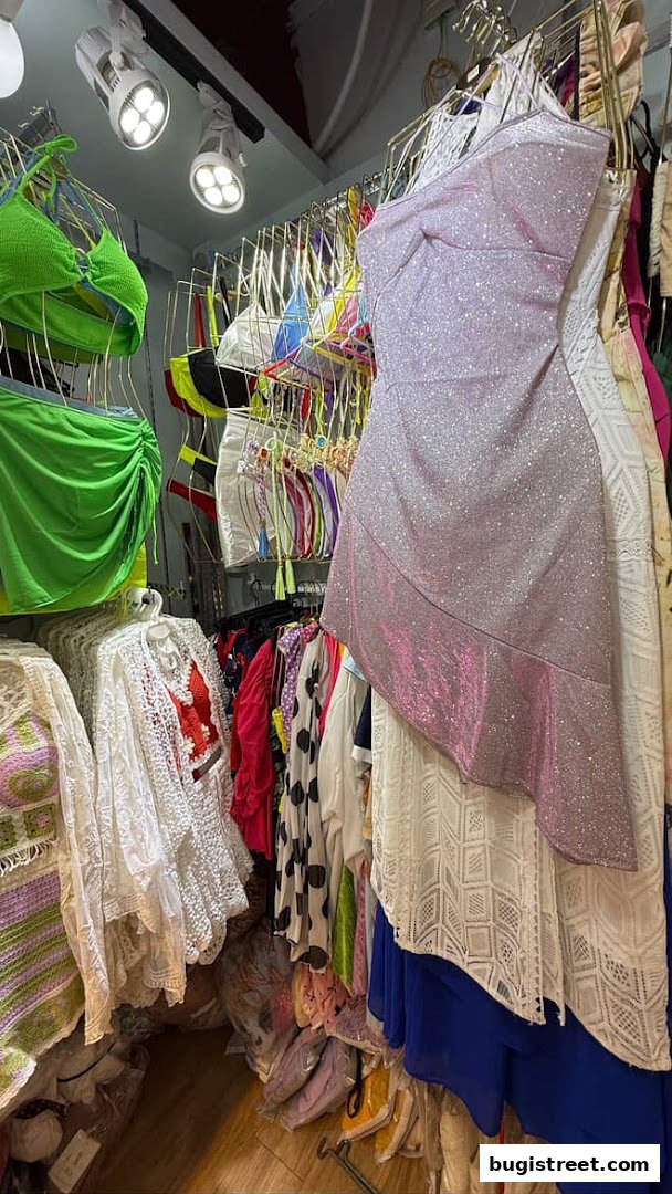 Fabulous Girl: Trendy Fashion Finds!