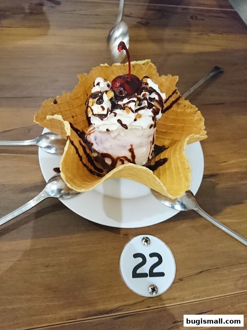 Indulge in Geláre's Sweet Ice Cream Creations!