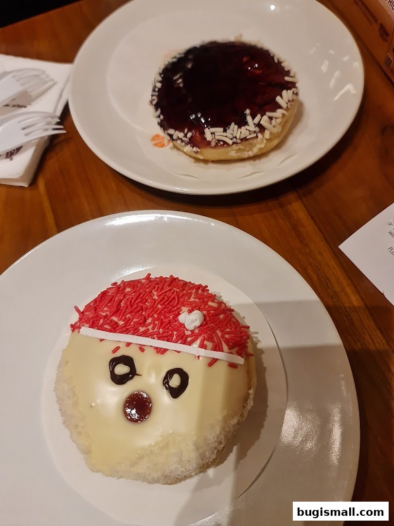 J.CO Donuts: Festive Treats & Coffee Delights!