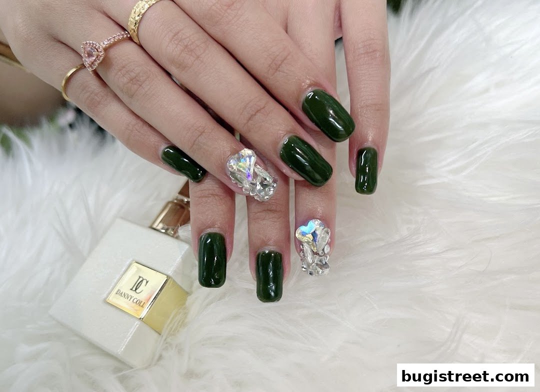Jasmine Artistry Nails