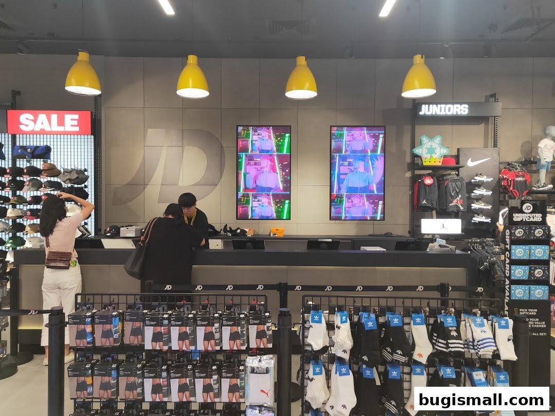 JD Sports: Your Hub for Latest Athleisure and Footwear