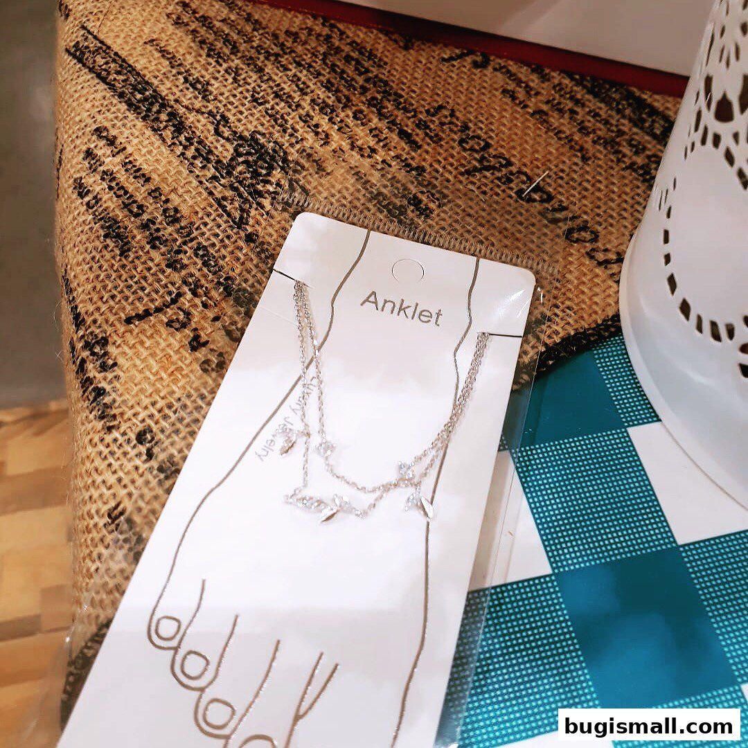 Elegant Anklets for Your Summer Style