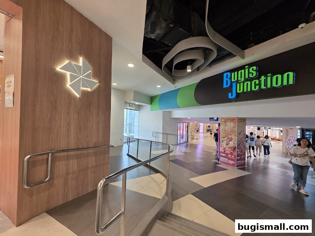 Explore Bugis Junction: Your Ultimate Shopping Destination!