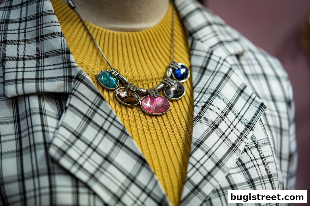 Chic Statement Necklace & Plaid Blazer Combo