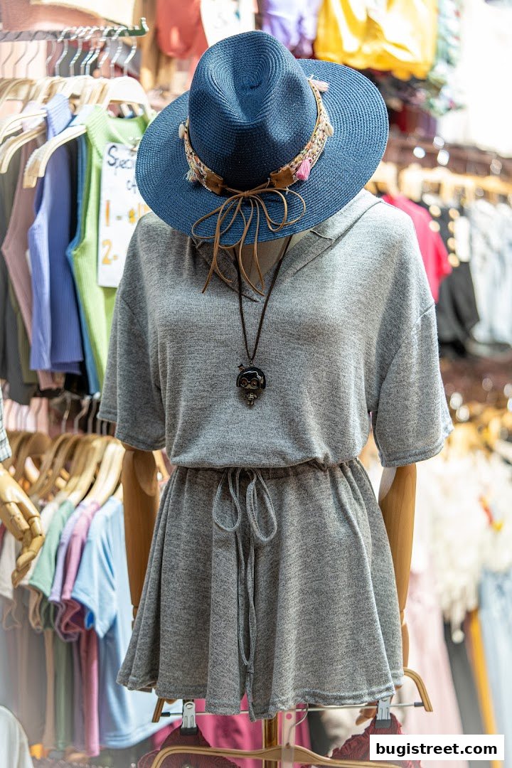 Chic Fashion at La Mae Boutique