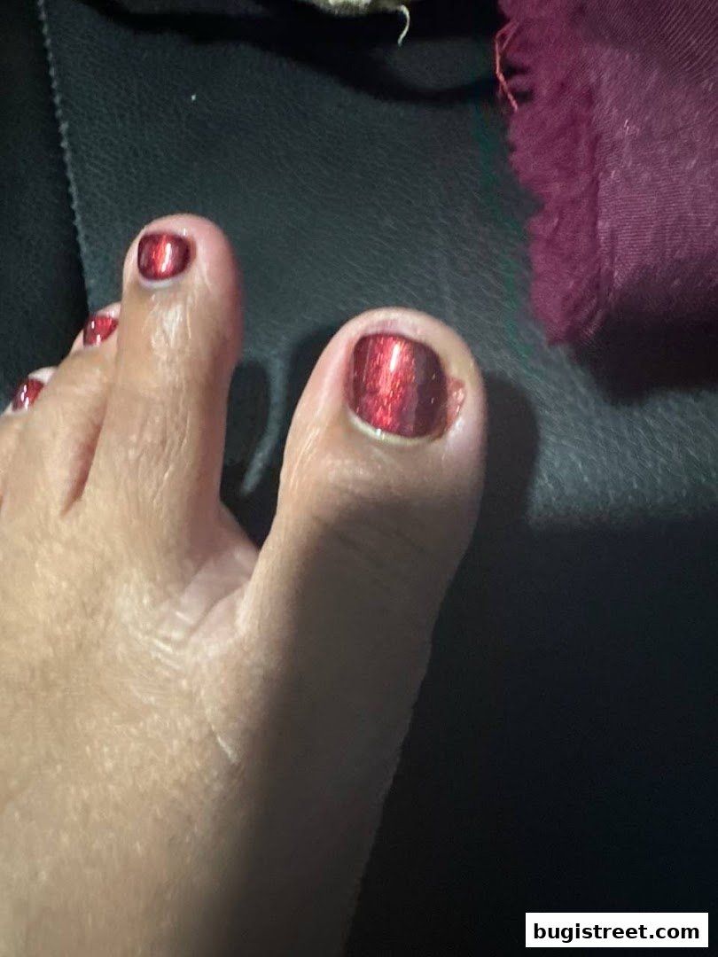 Sparkling Red Toes at Lavender Nails!