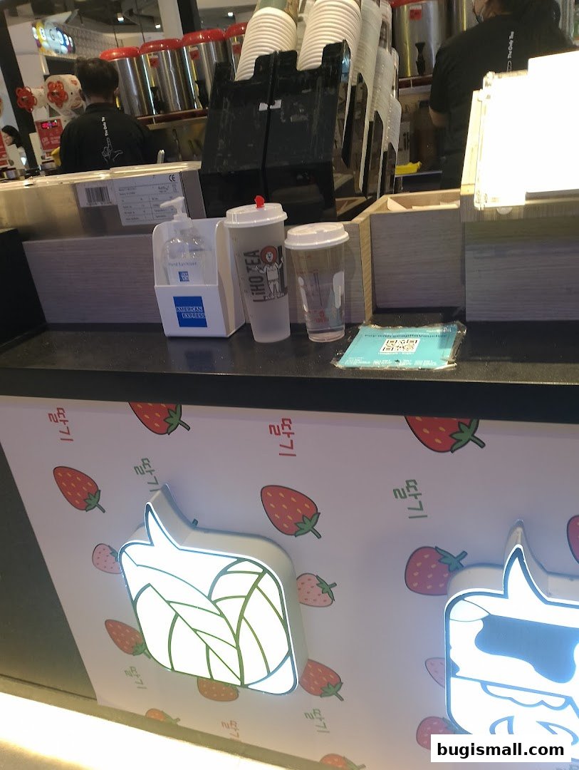 Refreshing Drinks at LiHO TEA Bugis!