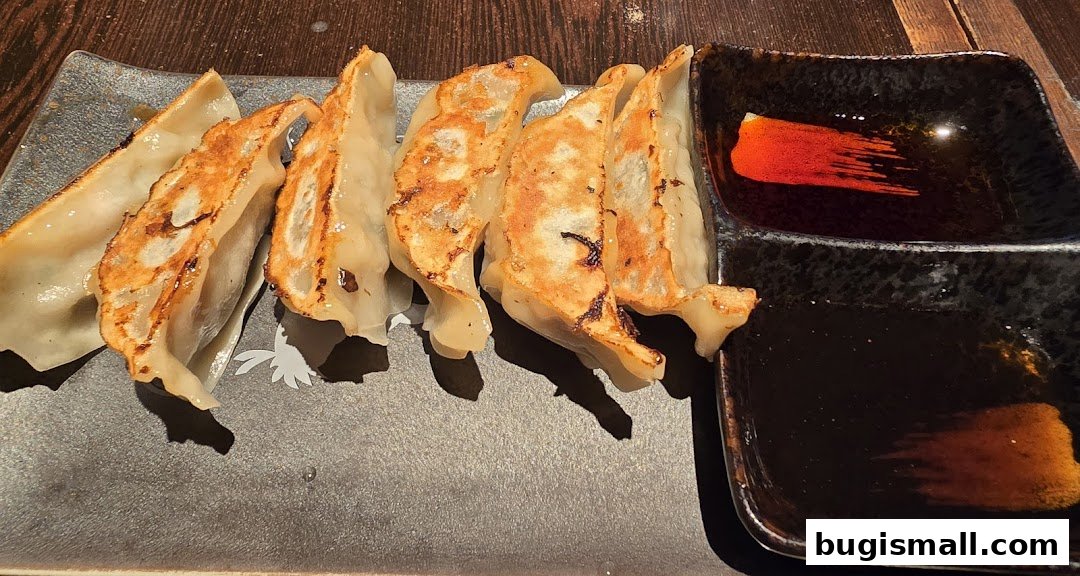 Delicious Pan-Fried Gyoza at Marutama Ramen