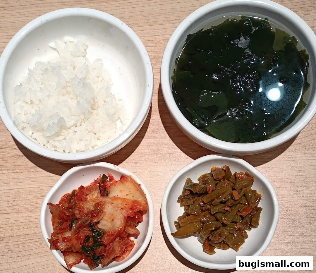 Authentic Korean Bibimbap Meal Experience