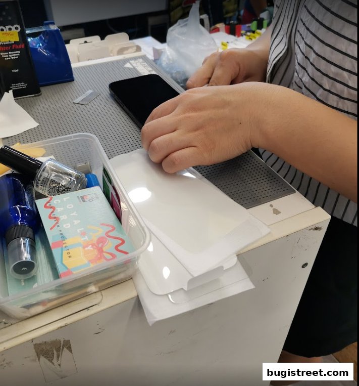 Expert Phone Screen Protector Application