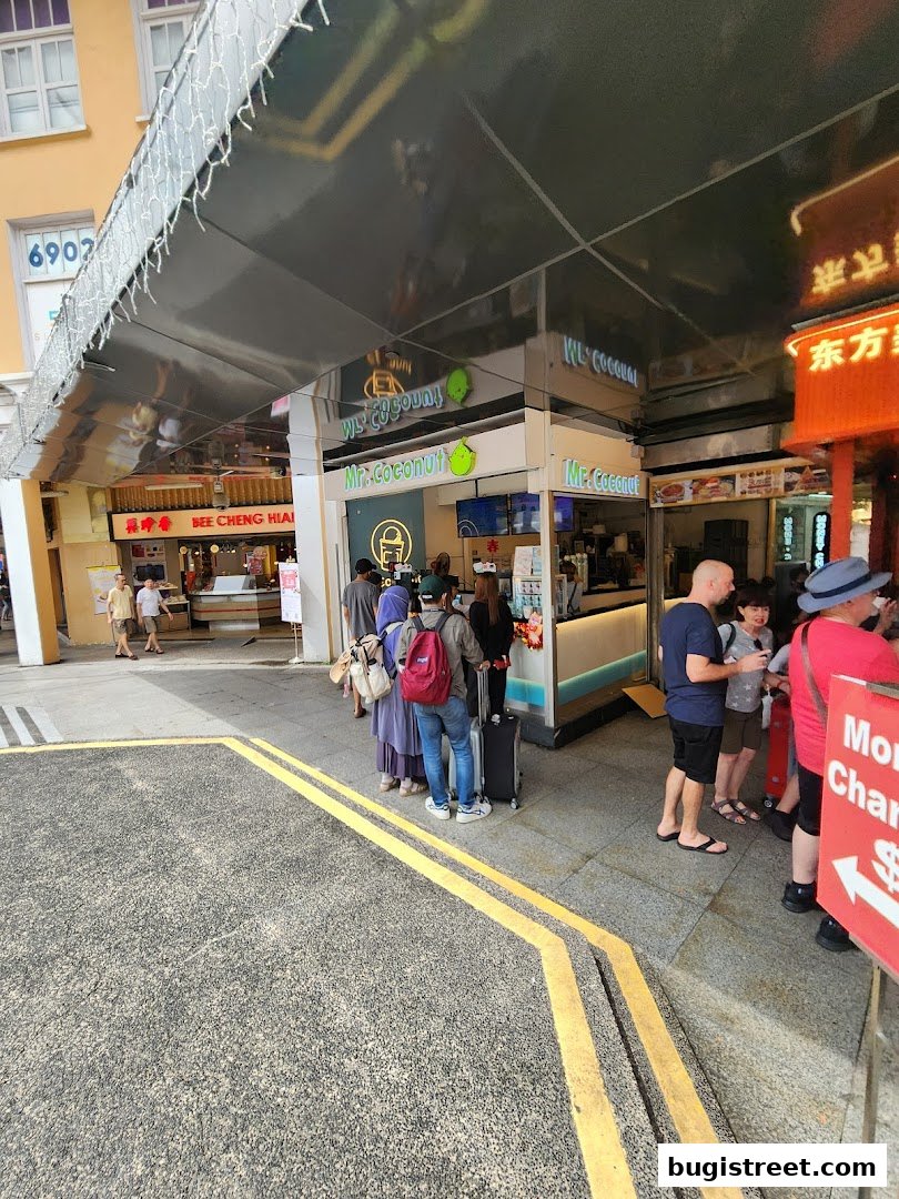 Mr. Coconut: Refreshing Coconut Drinks at Bugis Street!