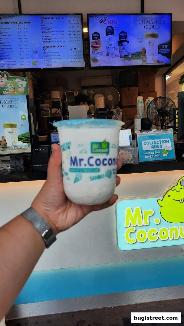 Refreshing Coconut Drinks at Mr. Coconut Bugis Street!
