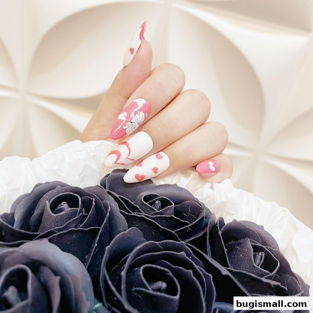 Nail Palace: Chic Nails & Stunning Designs