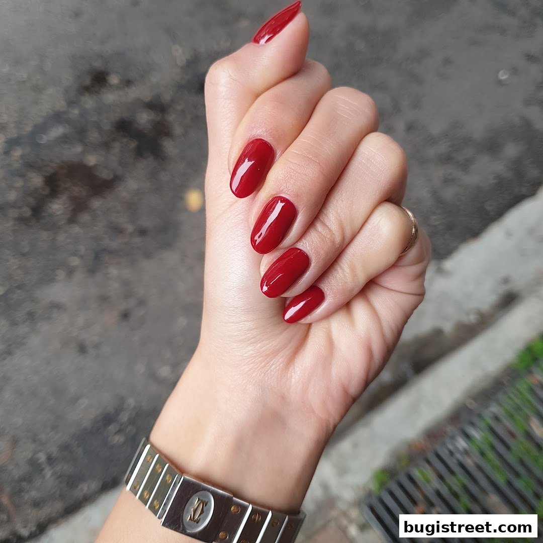 Elegant Red Nails by Hua Yi Fang