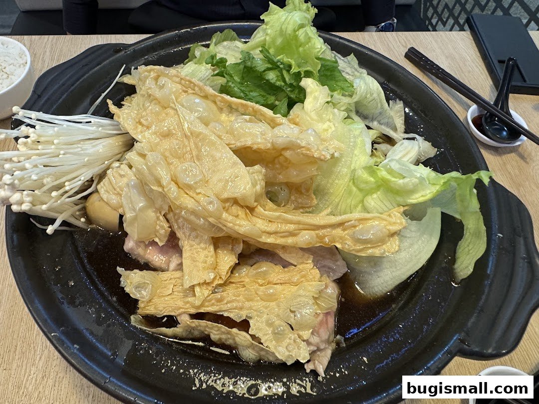 Savor Authentic Bak Kut Teh!