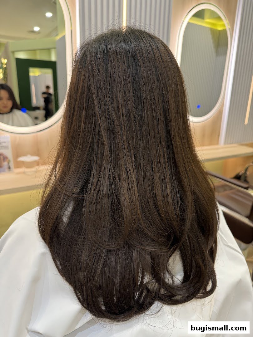 Transform Your Look at Organic Way Salon