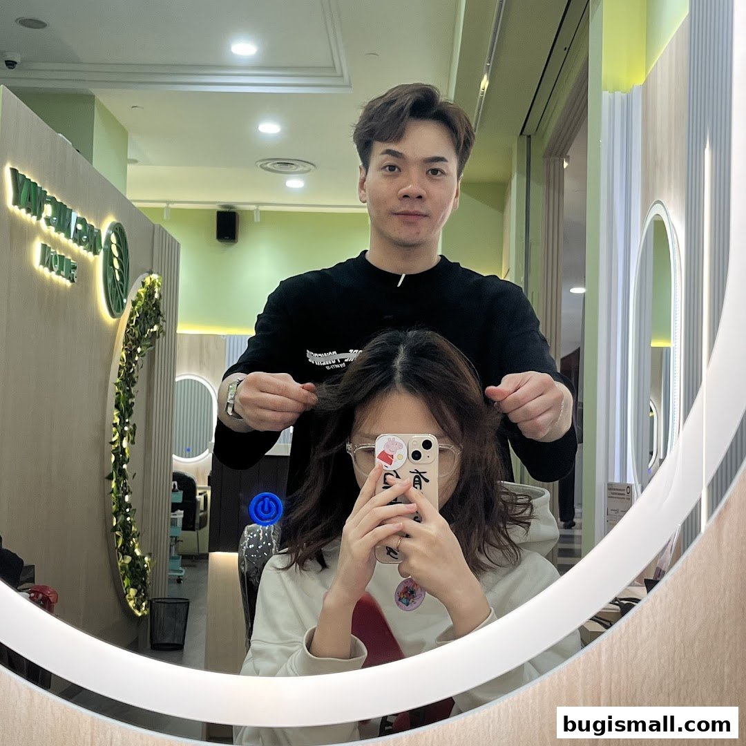 Expert Hair Styling at Organic Way Salon