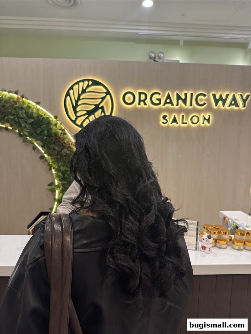 Organic Way Salon: Experience Natural Beauty