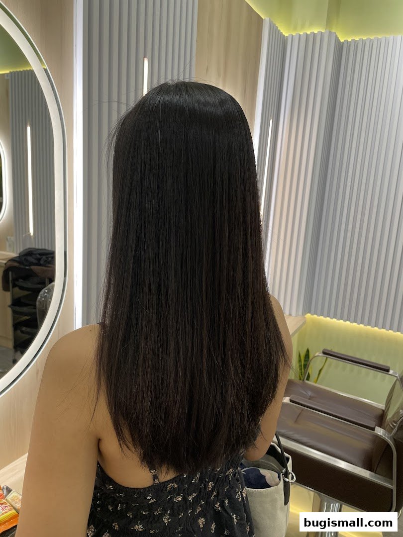 Transform Your Look at Organic Way Salon