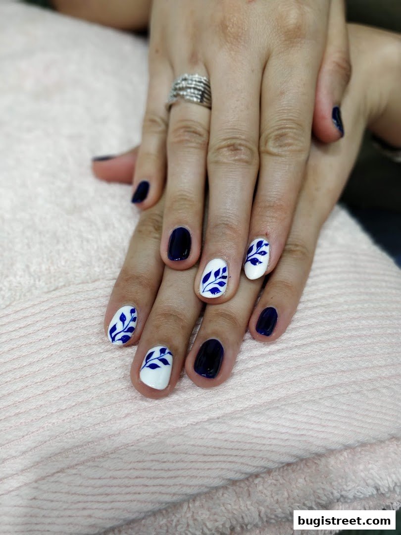 Pinkies Nail Spa  Foot Reflexology