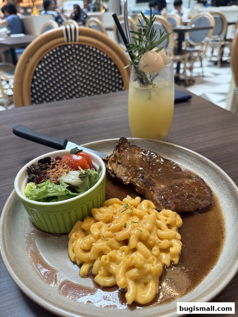 Delicious Steak Meal with Mac & Cheese