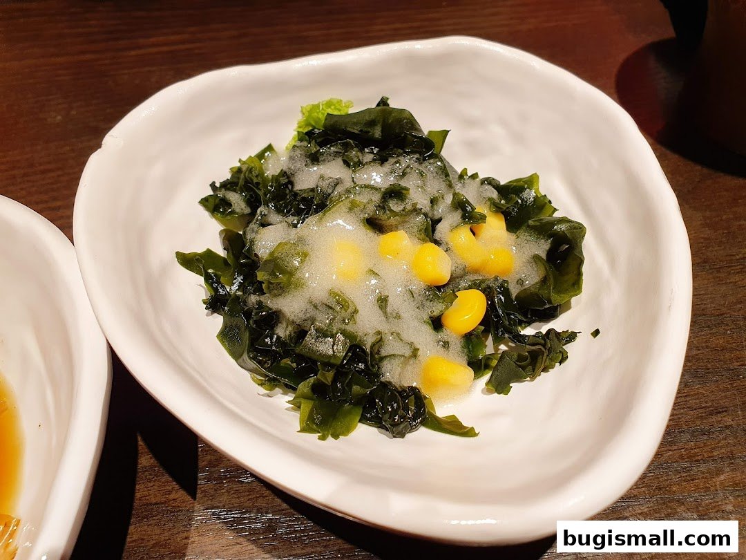 Fresh Seaweed Salad with Sweet Corn