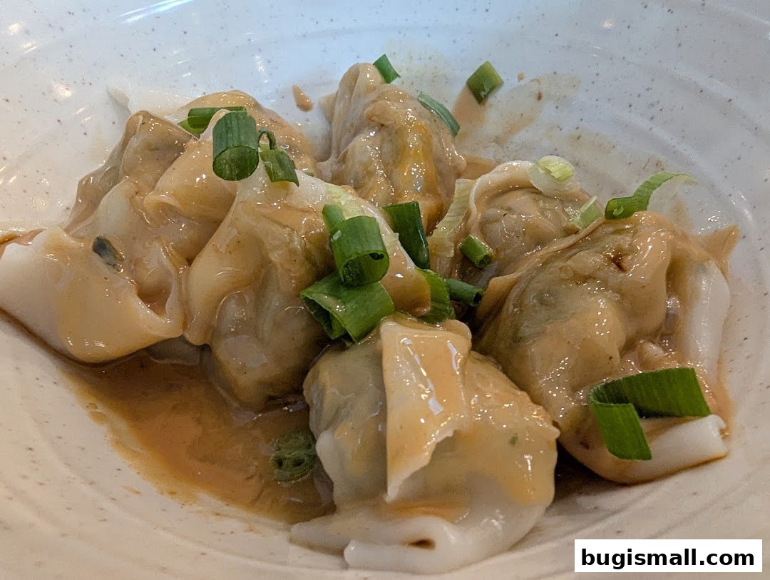 Delicious Pan-Fried Buns at Shanghai Tan!