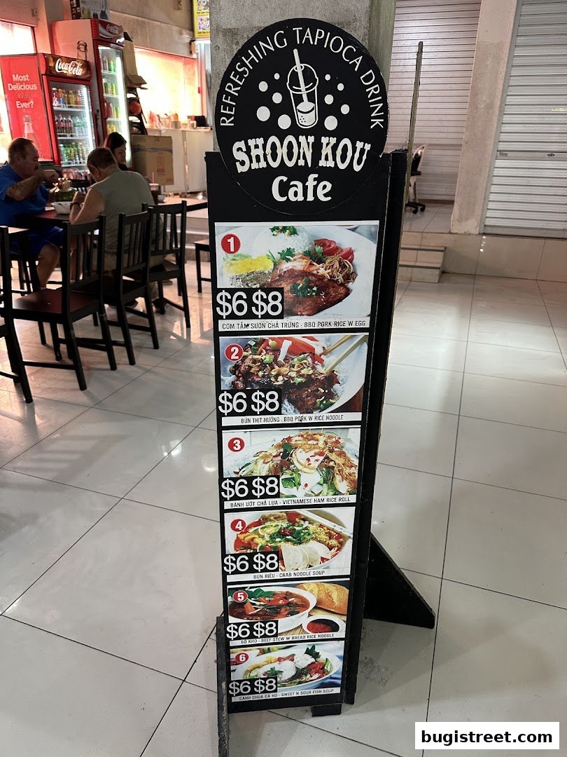 Shoon Kou Cafe: Delicious Vietnamese Dishes & Refreshing Drinks