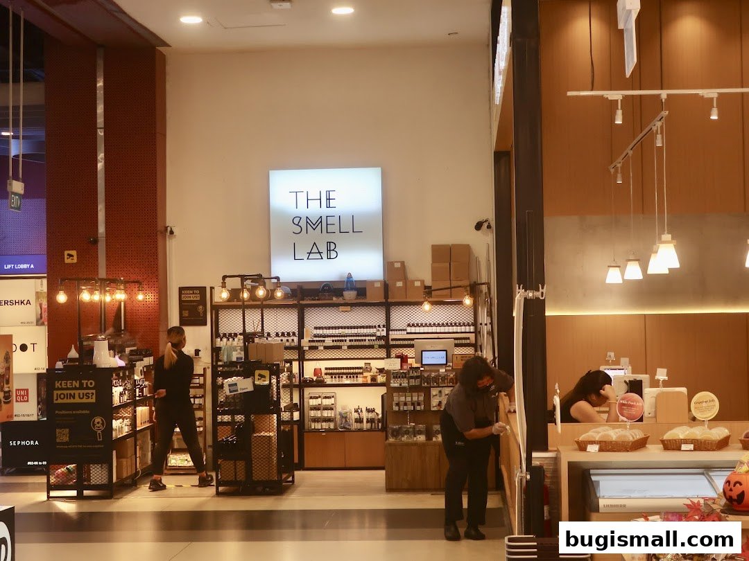 Discover Your Signature Scent at The Smell Lab