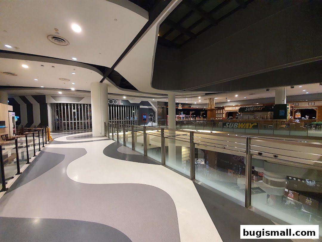 Explore Our Vibrant Shopping Mall!