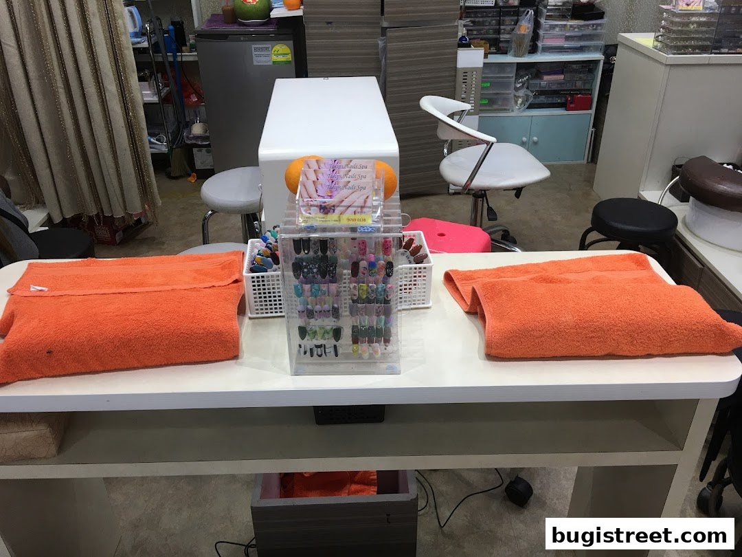 Tulips Nails Spa: Pamper Your Hands!