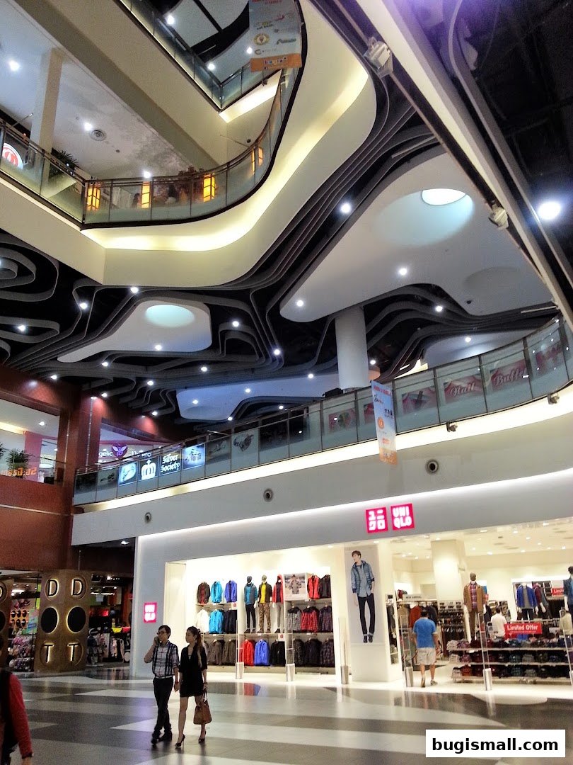 UNIQLO: Stylish Apparel for Every Occasion